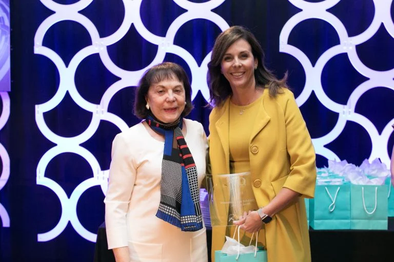 Jennifer Receiving WPO Award 2018 Fastest-Growing Women-Led Companies - Jennifer Award