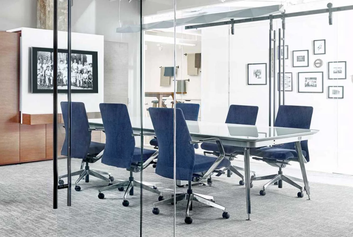 Conference room featuring OFS Eleven Collaborative and Pur Seating